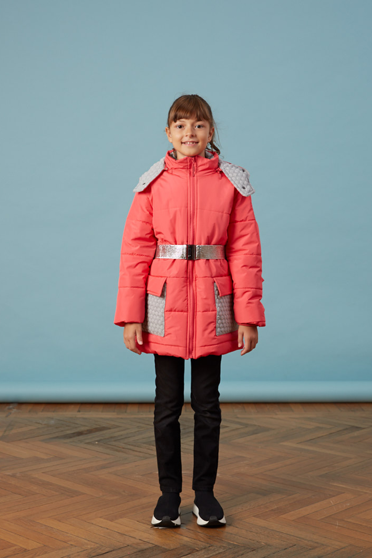 Orta Boy Nar Çiçeği Çantalı Kız Anorak