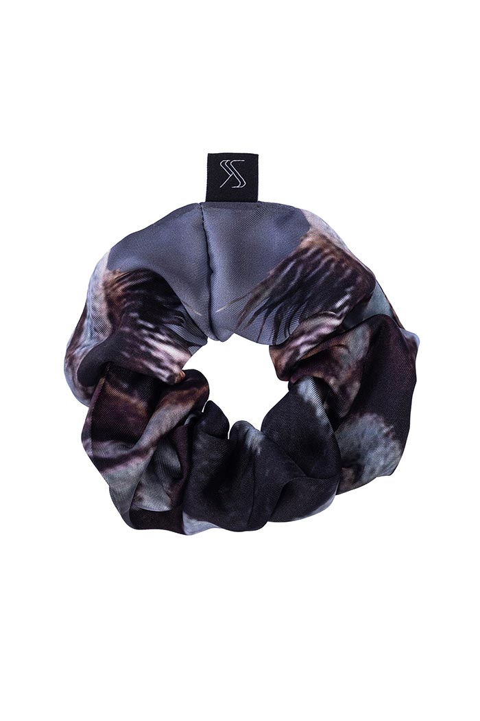 Zebra And Flowers Toka