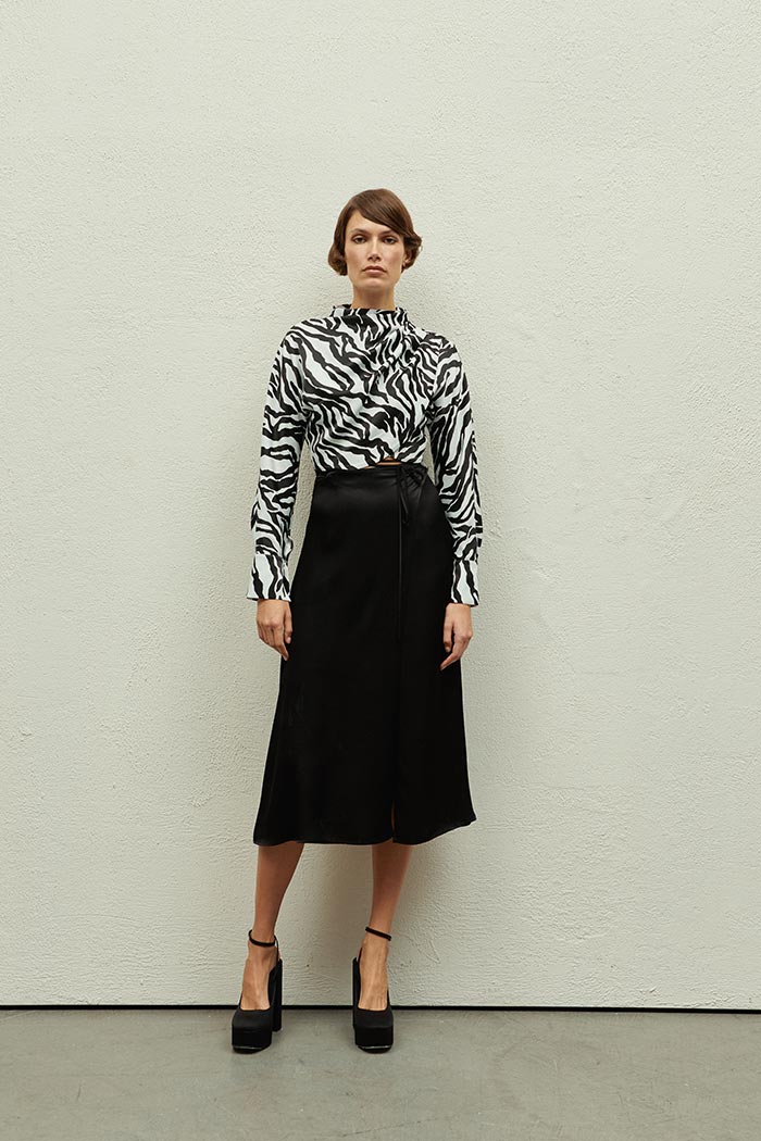  Dexter Siyah Baskılı Crop Top