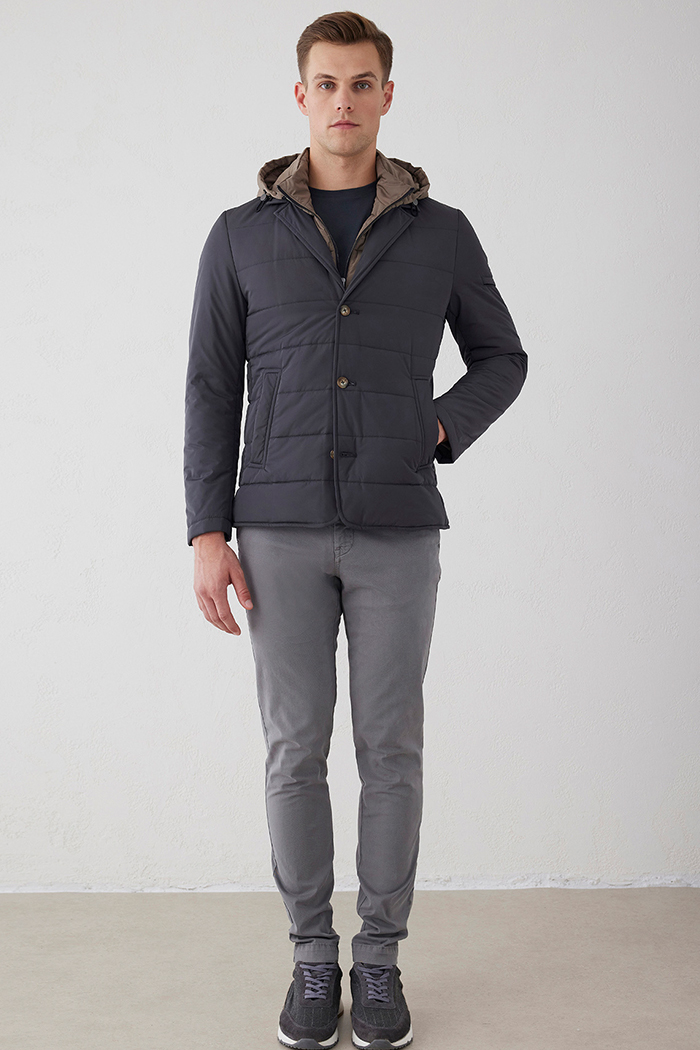 Antrasit Renk Kapüşon Çıkarılabilir Kapişon ve Mostralı Mont