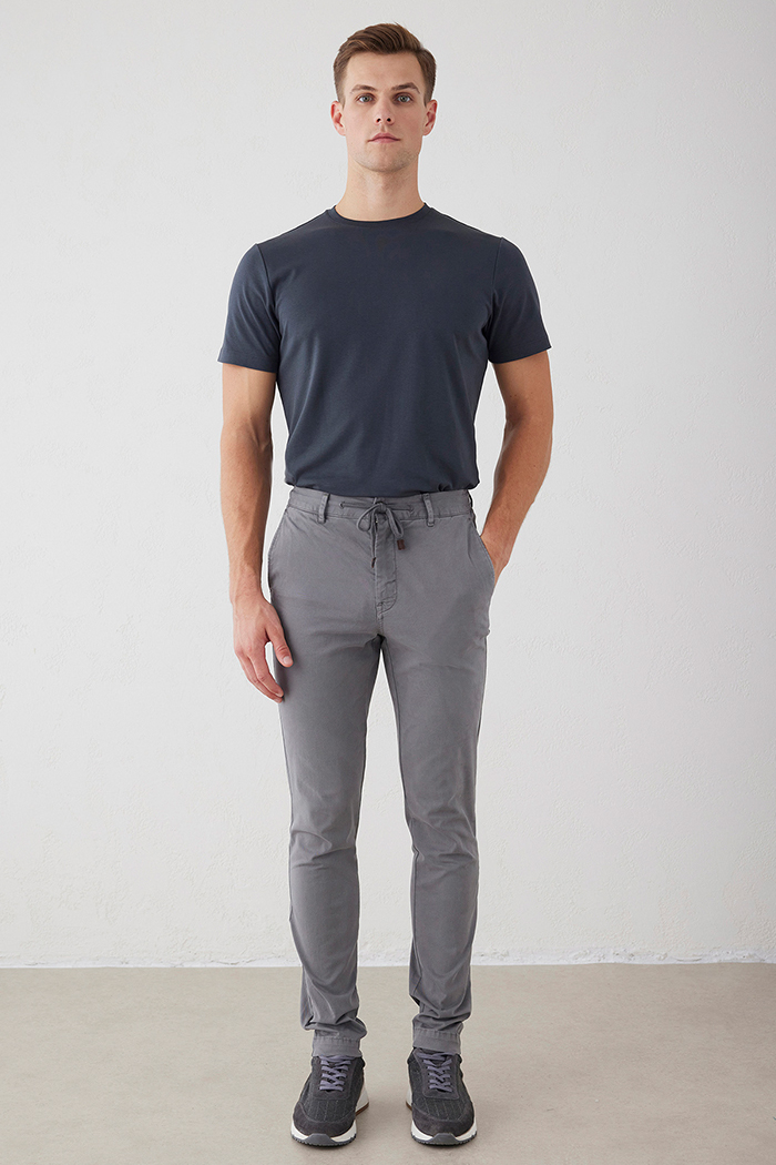 Gri Renk Esnek Beli Kordonlu Chino Pantolon