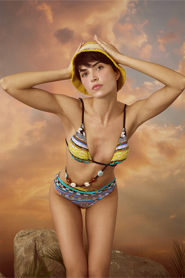 Dihedra Navajo Ethnic Pattern Aksesuarlı V Yaka Mayo