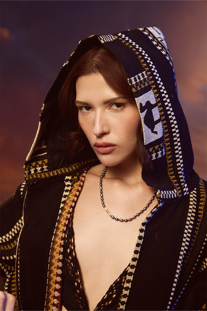 Royal Black – İnci Kolye