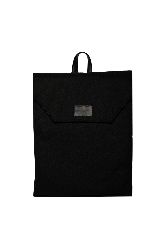 Ferrat Siyah 15'' Sırt Çantası 