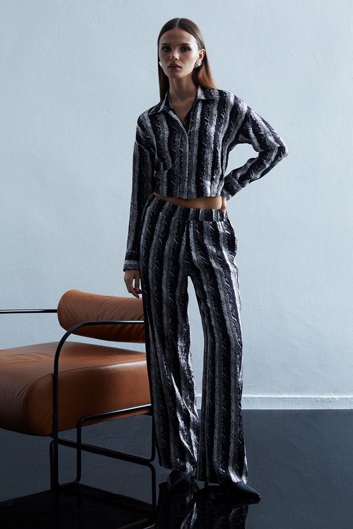 Patterned Desenli Beli Lastikli Bol Paça Saten Siyah Pantolon