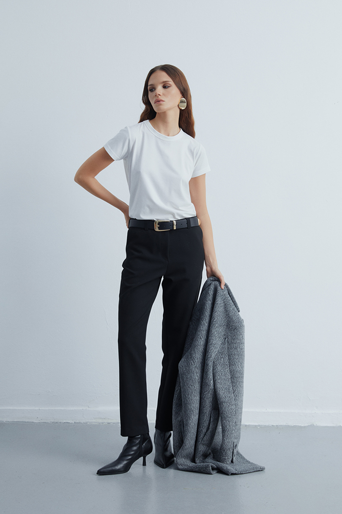 Pure 0 Yaka Basic Beyaz Tshirt