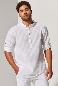 Hakim Yaka Yarım Pat Erkek Gömlek