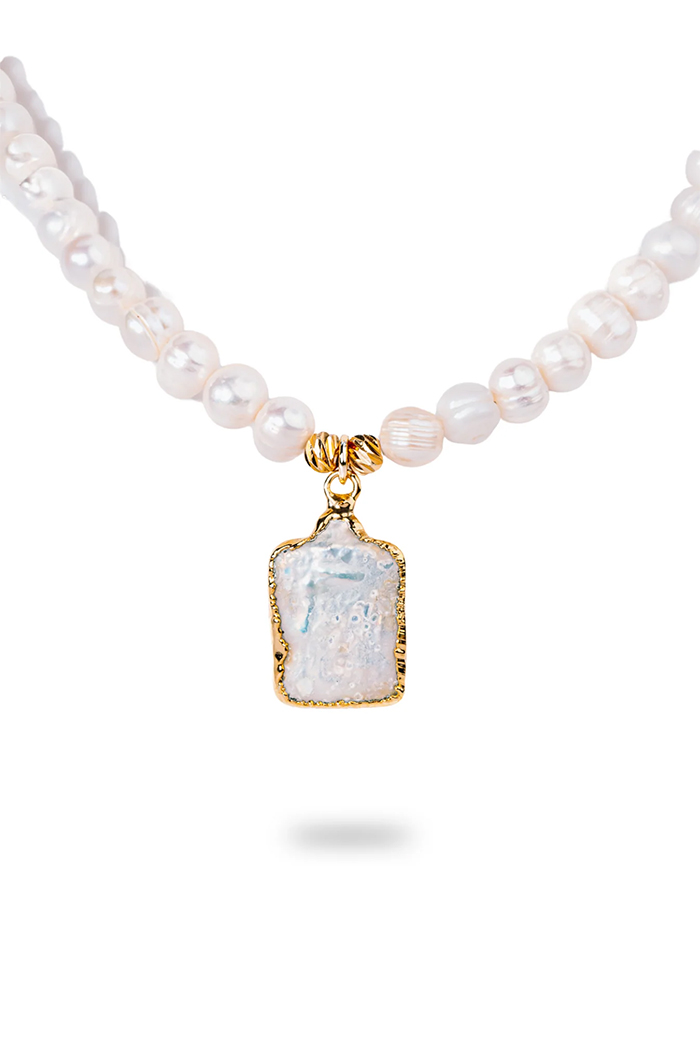 Doğal Dikdörtgen İnci Kolye