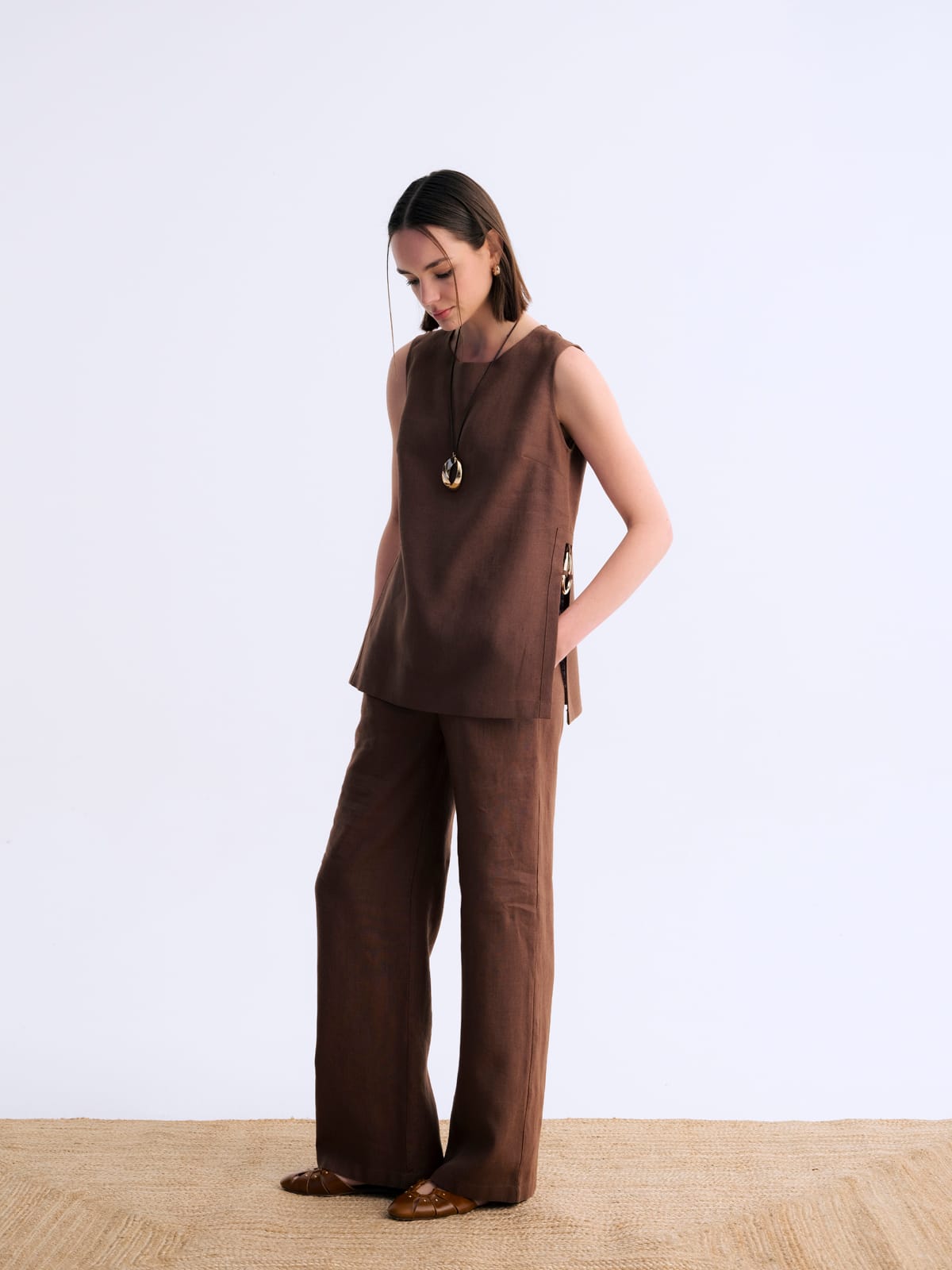 Edge Kahve Charm Keten Aksesuar Detaylı Üst