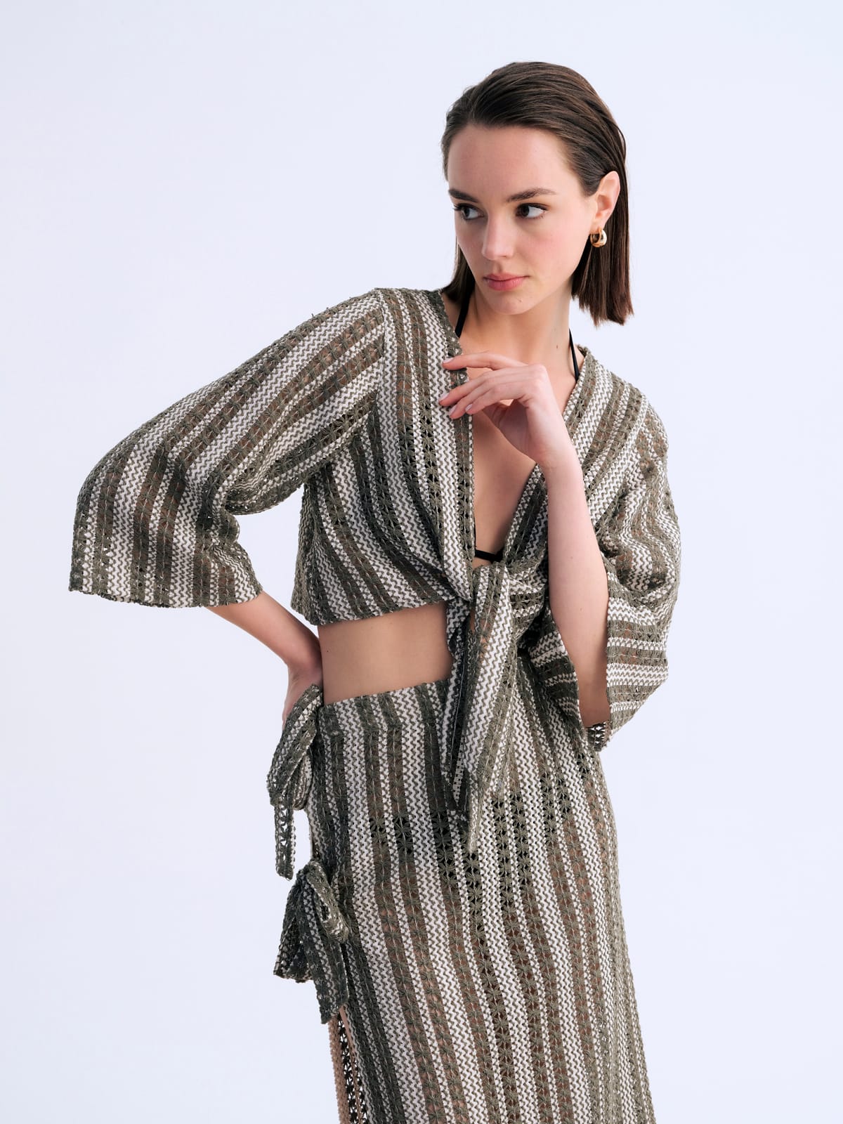 Sage Breeze Dantelli Crop Bağlamalı Üst