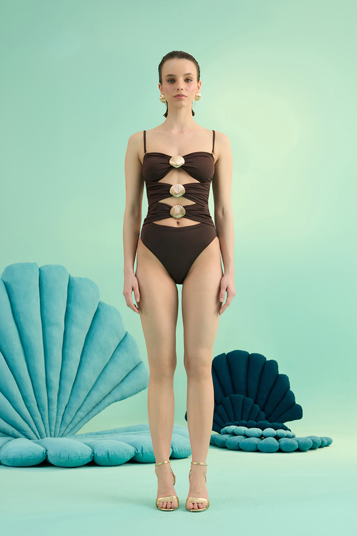 AURELIA BRUNETTE ALTIN DENIZ KABUGU AKSESUARLI PENCERELI ASKILI MAYO