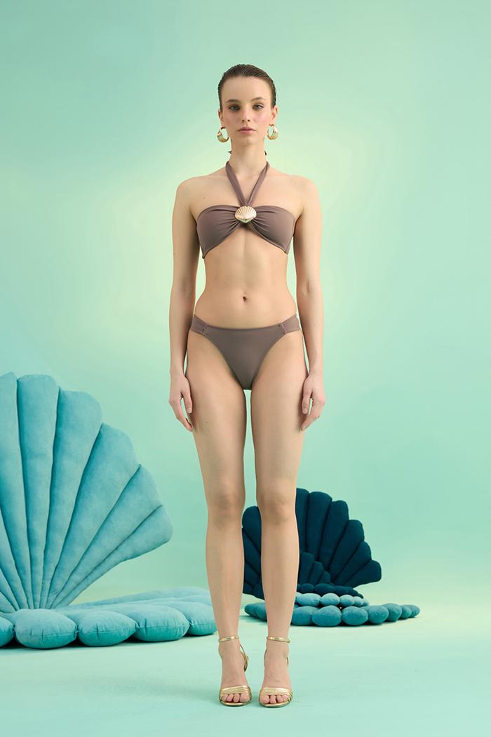NERISSE MOCHA MOUSSE ALTIN DENIZ KABUGU AKSESUARLI BOYUNDAN BAGLAMALI BIKINI TAKIMI