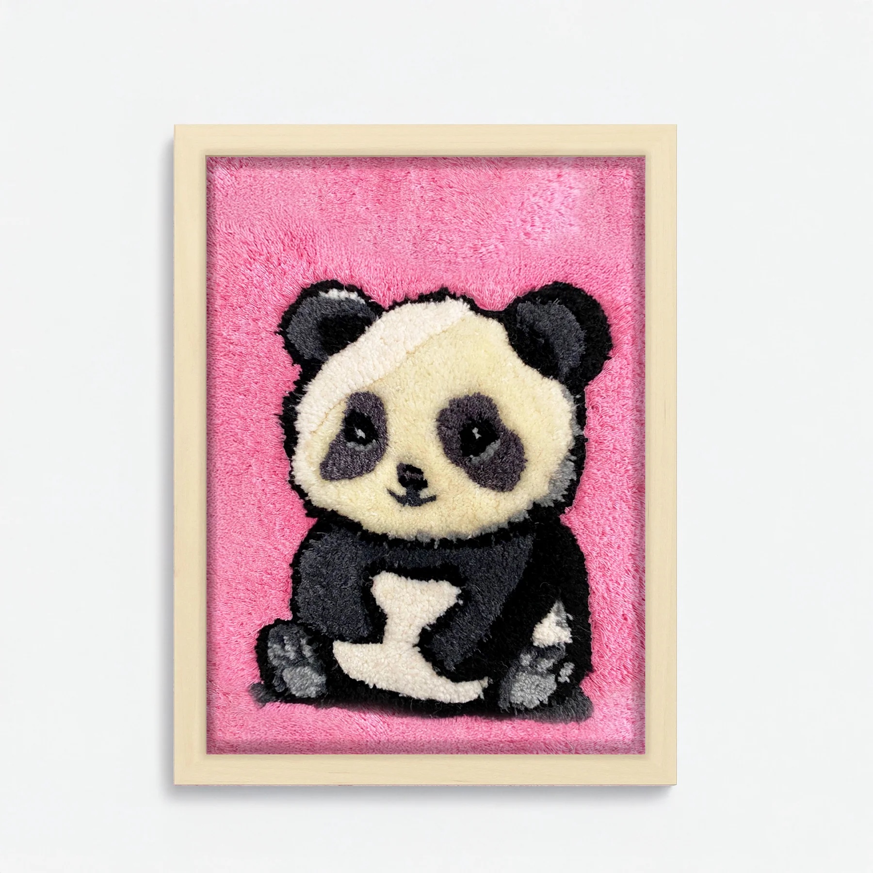 Panda Tufted Tablo
