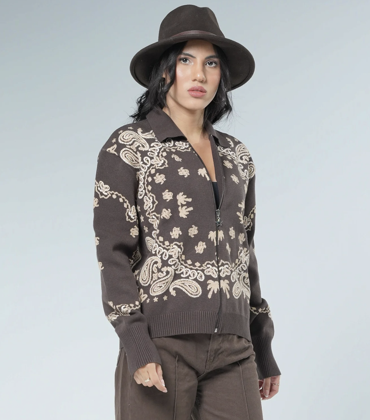 CAPRICA FEMUARLI HIRKA