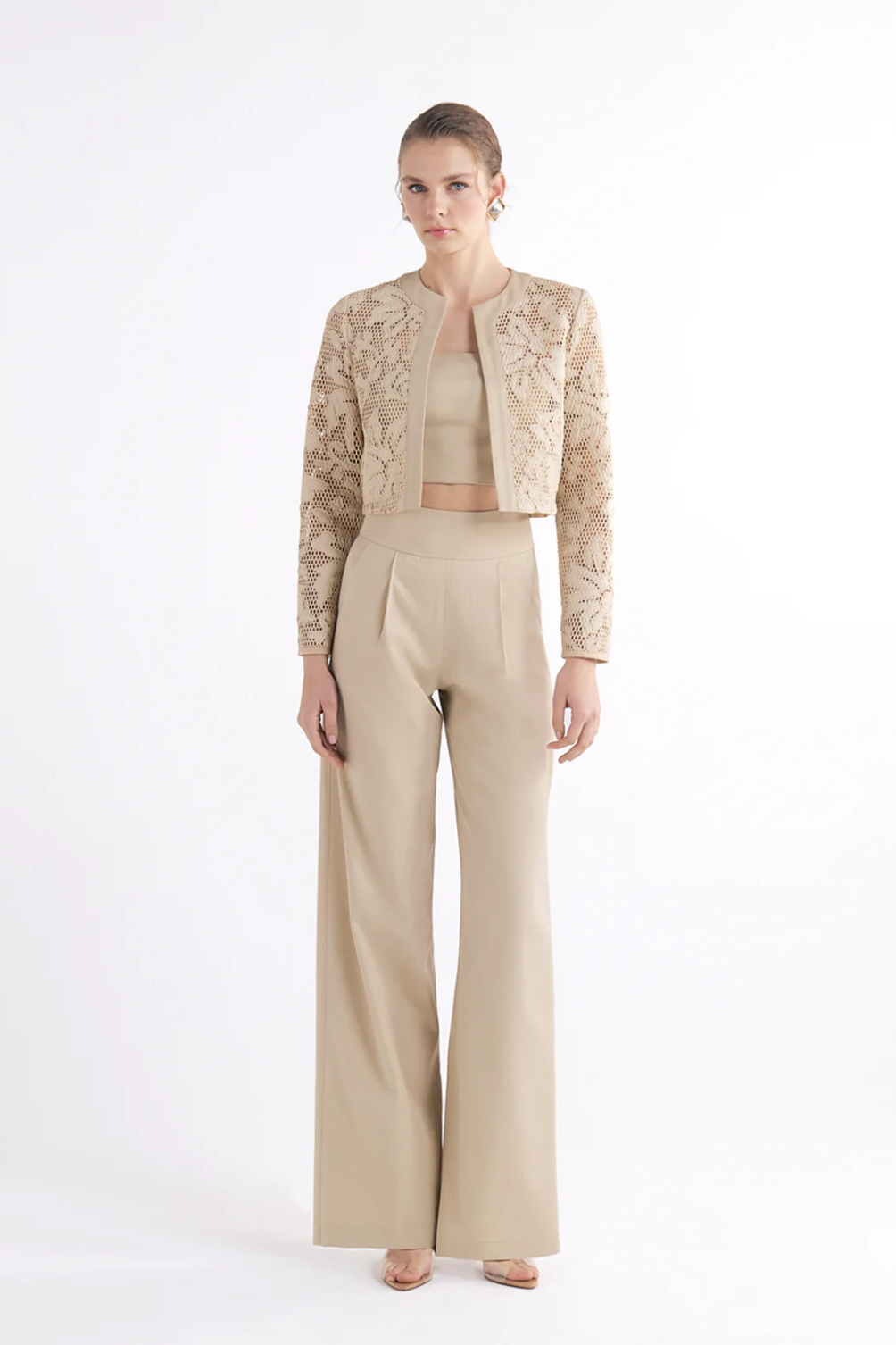 PIXIE BEIGE LASER-CUT CROPPED CEKET