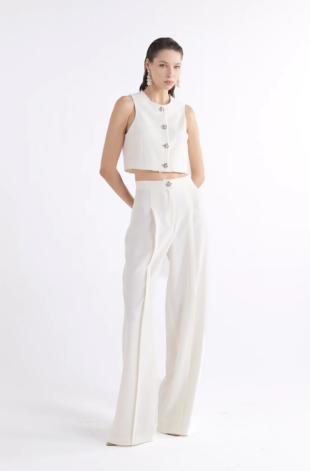 MISSY BUTTON-DETAILED BEYAZ YELEK