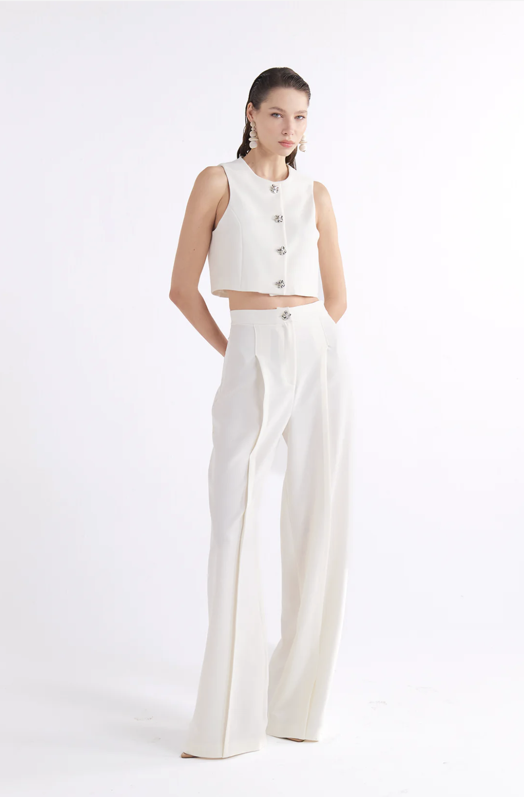 MISSY BUTTON-DETAILED HIGH-WAIST WHITE PANTOLON