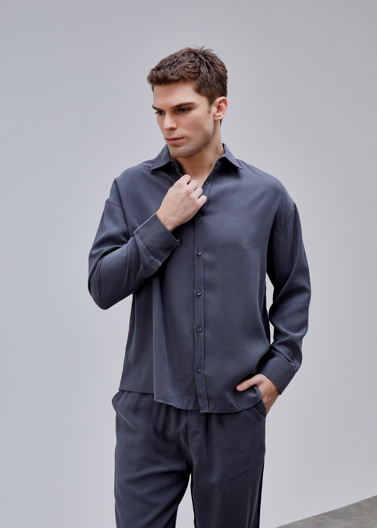 Antrasi̇t Renk Oversize Tensel Gömlek