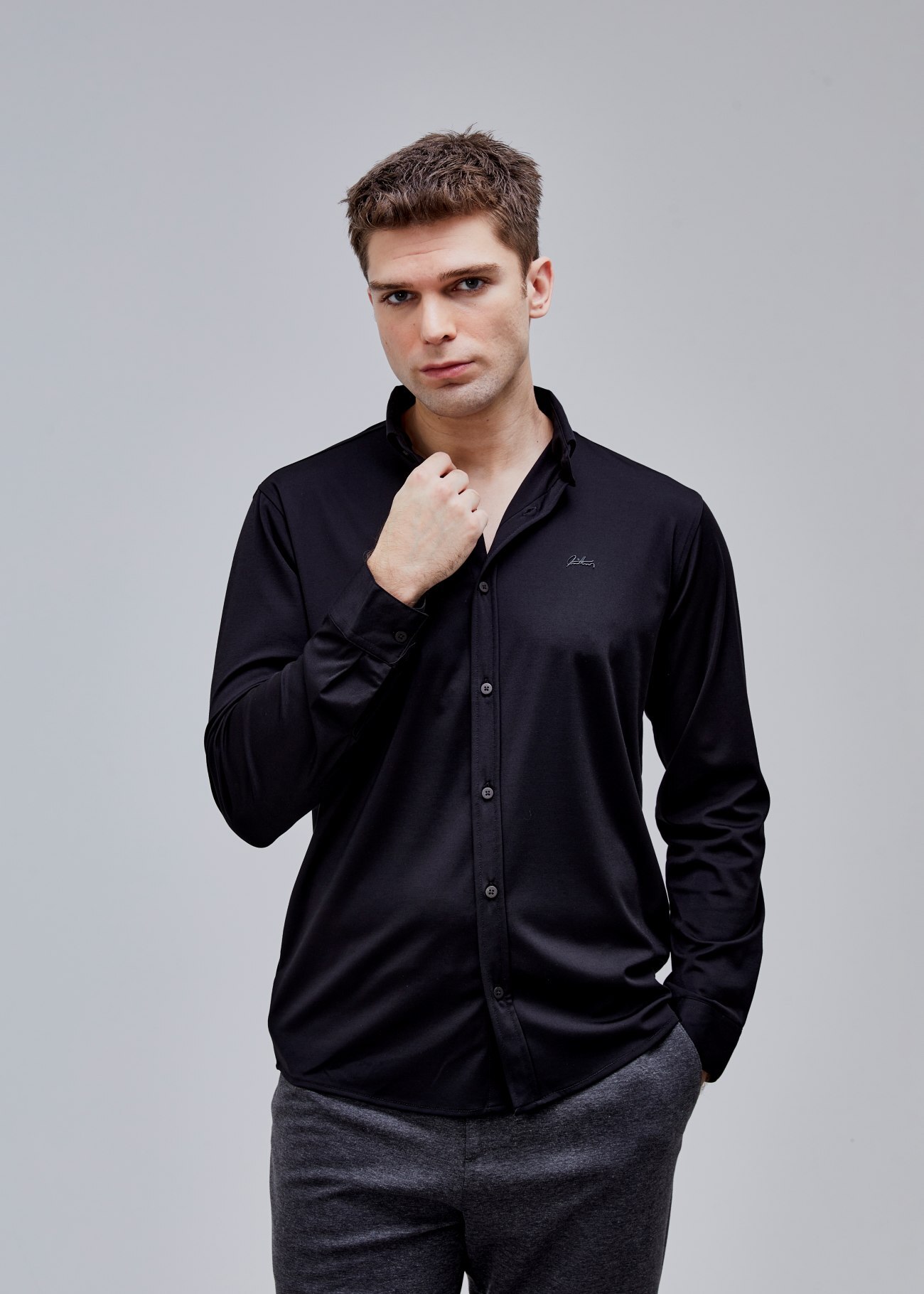 Siyah Renk Uzun Kol Polyester Gömlek