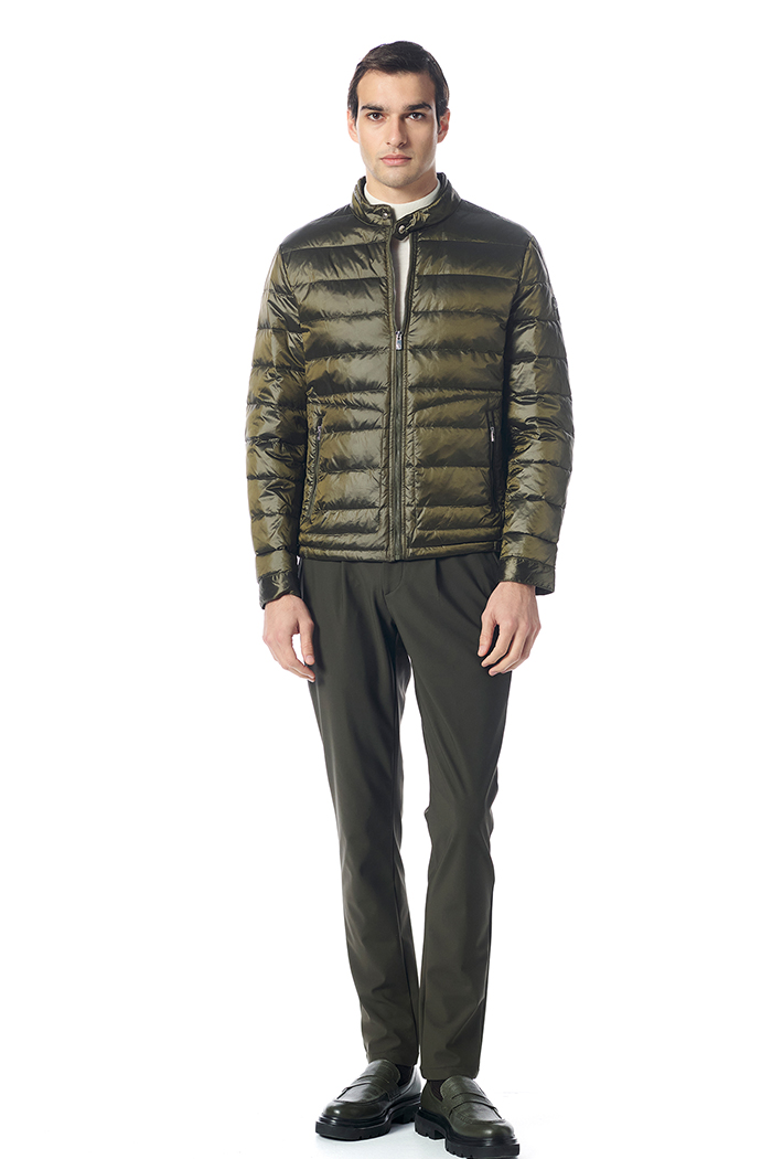 Giovane Gentile Haki Mont / Kaban