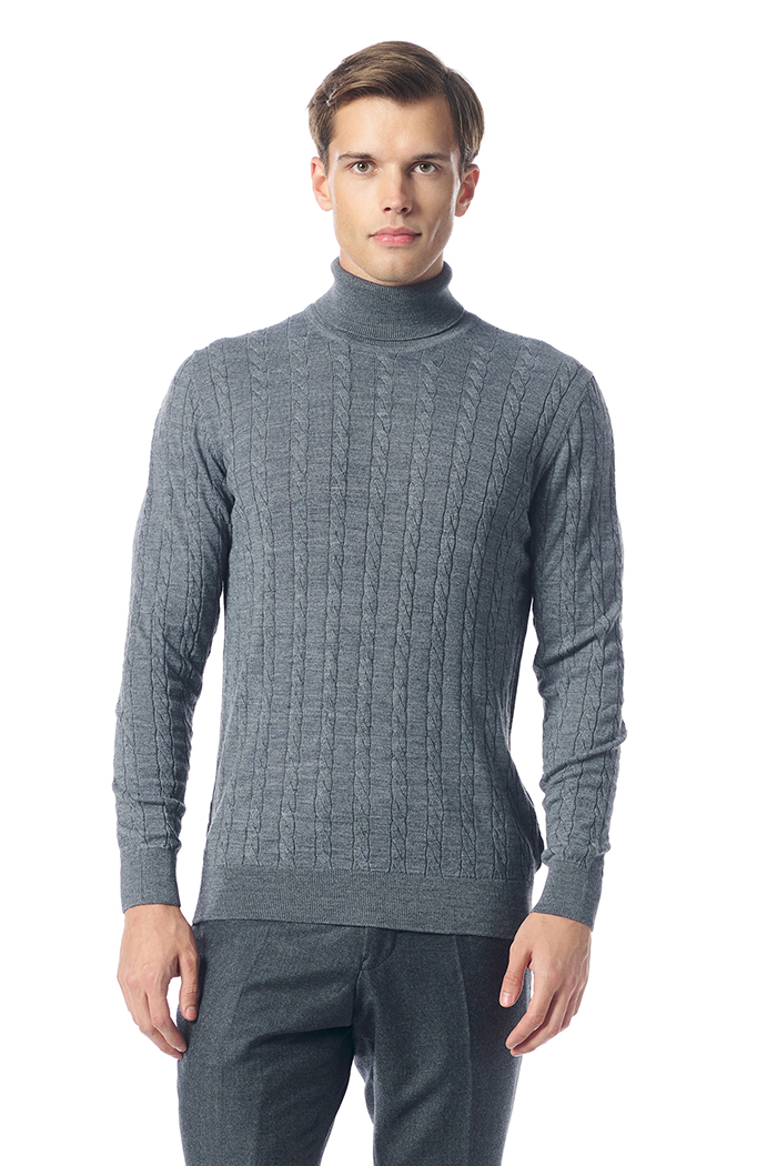 Giovane G. Designers Gri Triko