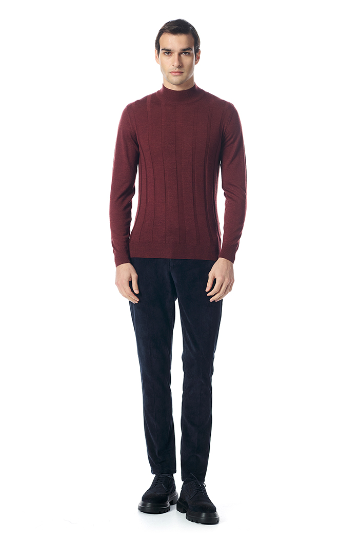 Giovane Gentile Bordo Triko