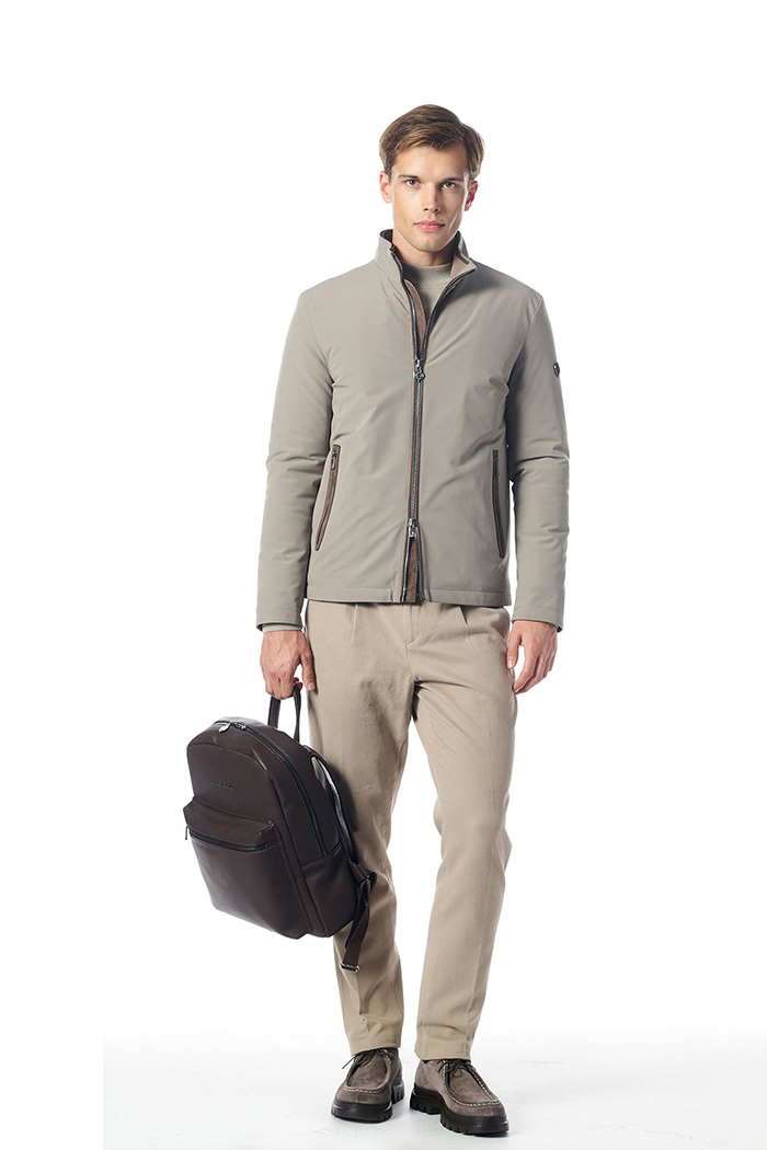 Giovane Gentile Bej Mont / Kaban