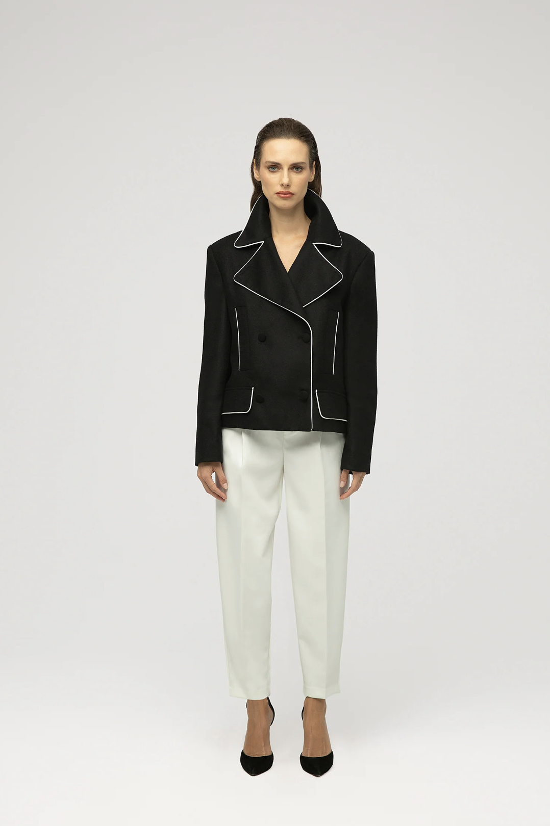 Gila Siyah Yün Ceket