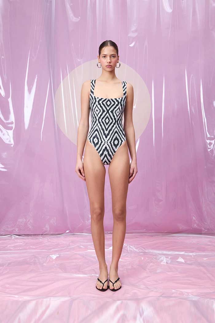 MORENA VIGNETTE KALIN ASKILI MAYO