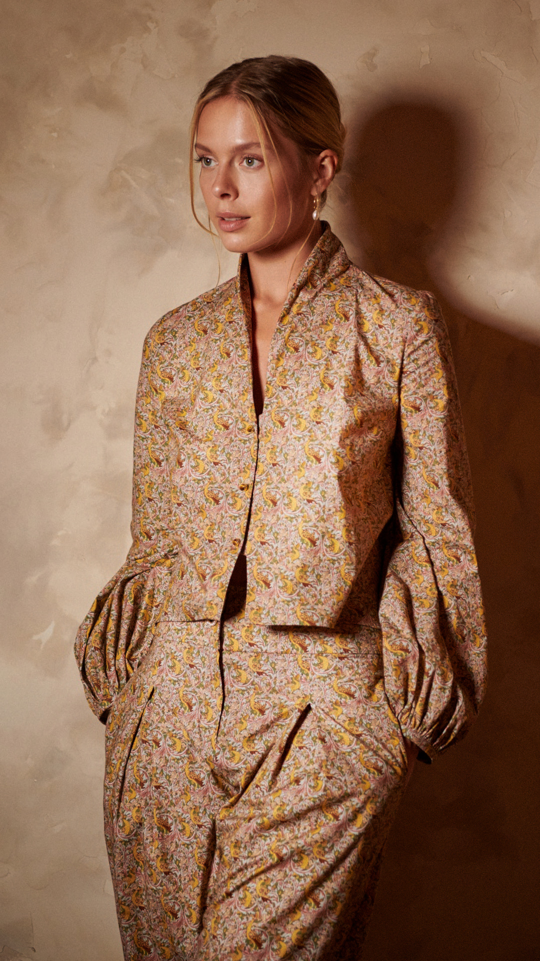 Caroline Altın Gömlek