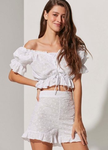 Brode Geniş Yaka Beyaz Bluz